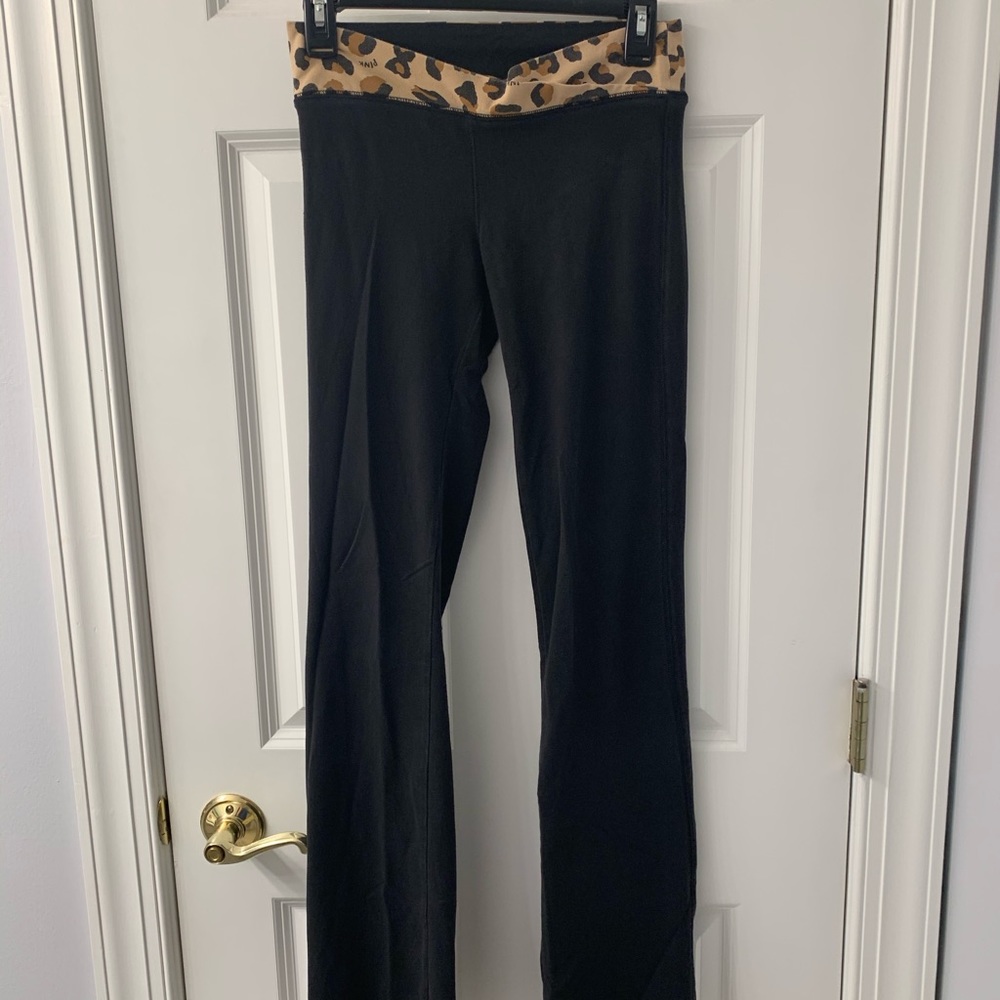 Victoria’s Secret yoga pants size XS TP